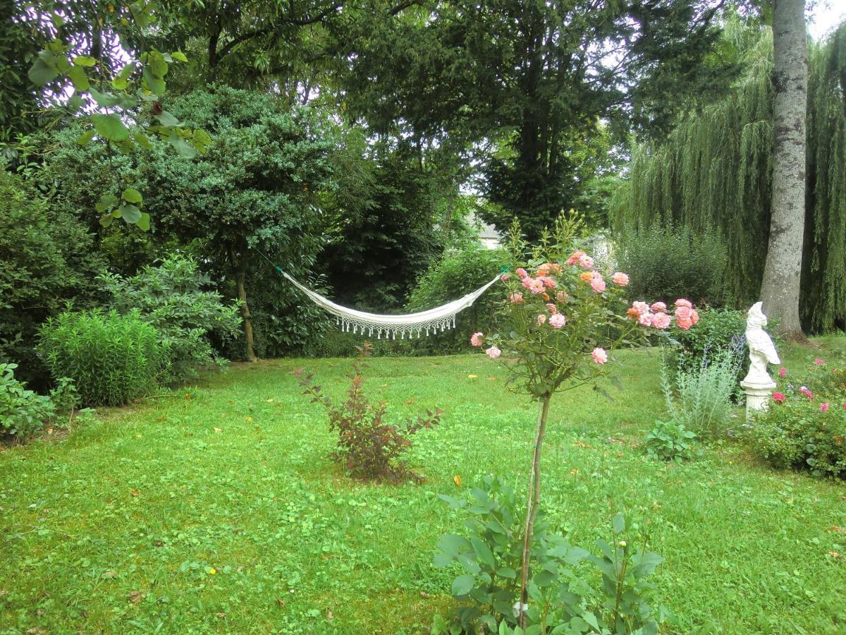 Chambre d'hôtes LA BELLE SAISON Villedomer Exterior foto